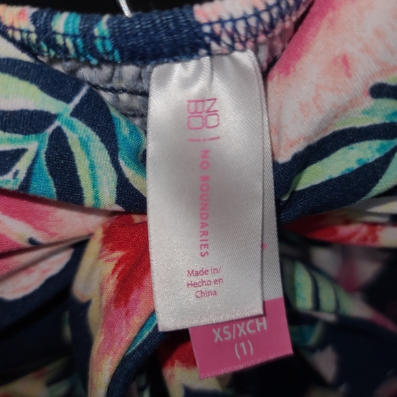 Strapless Top - Picture 8 of 8